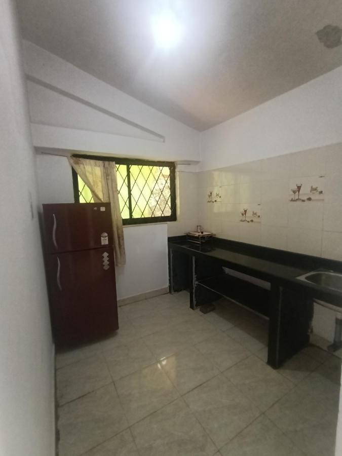 Sera'S Guest House Baga Exterior photo